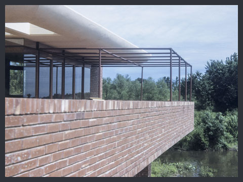 F.L. Wright, Walter House, 1945–50, nota come Cedar Rock, Quasqueton, Iowa