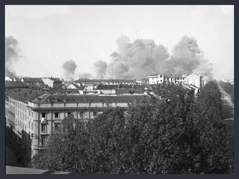 Bombardamenti - Milano sotto i bombardamenti del 16 agosto 1943