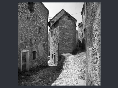 Architettura alpina - Casso, 10 giugno 1975