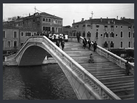 Ponte degli Scalzi, 1932-33. L'inaugurazione del Ponte