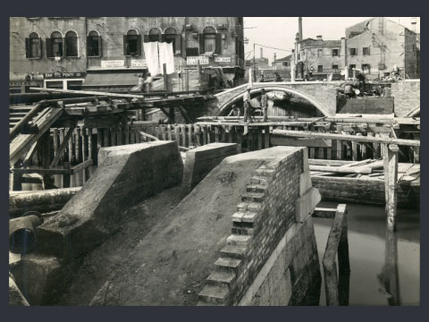 Rio Novo, 1932-33 - "I tre ponti" presso Piazzale Roma in costruzione