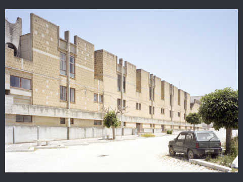 18. Centro civico, culturale e commerciale a Gibellina, Trapani, 1970-72