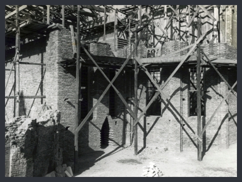6. In cantiere Padova. Chiesa degli Eremitani, ricostruzione delle absidi, 1945 ca.