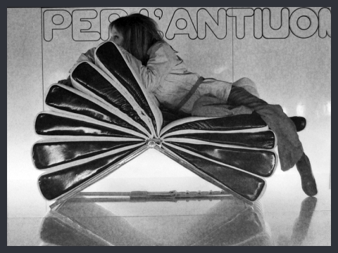 10. Poltrona Libro, G. Pareschi e U. Orsini, 1962