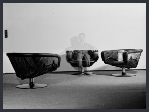 15. Poltrone girevoli, Martin Grierson, 1962