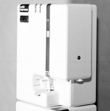 24. Distributore automatico di caffè, s.d.