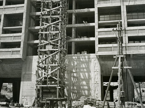 14. Unité d'Habitation in costruzione a Marsiglia di Le Corbusier, 1955