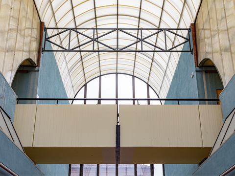 8. Interno della galleria e particolare, 2021