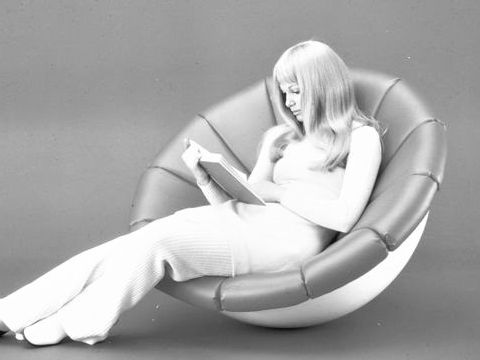 12. Pubblicità per Frigerio, poltrona “Girasole”, 1971