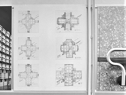 13. F. Albini, ambiente, 1968