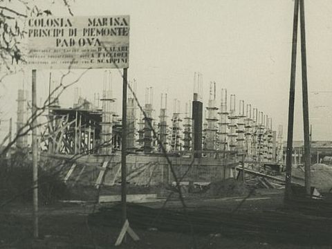 6. Cartello di cantiere, s.d.