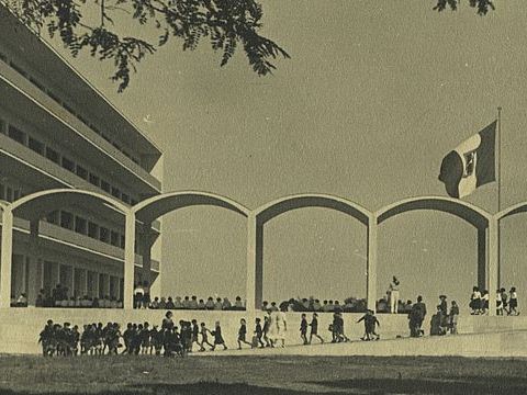 19. Vista frontale del portico, s.d.