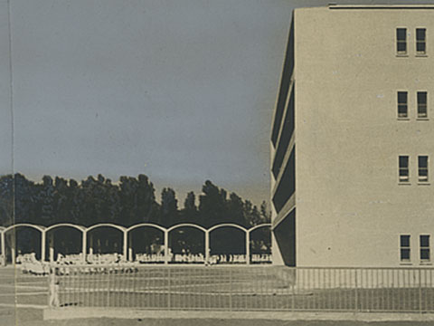 24. La colonia vista dalla spiaggia, s.d.