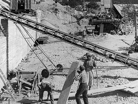 11. Cantiere della colonia montana Eni, 1955-59