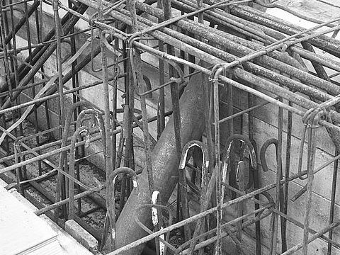 21. Immagini del cantiere per la costruzione della sede Olivetti a Milano