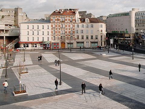 8. Piazza jean Jaures: veduta del progetto realizzato