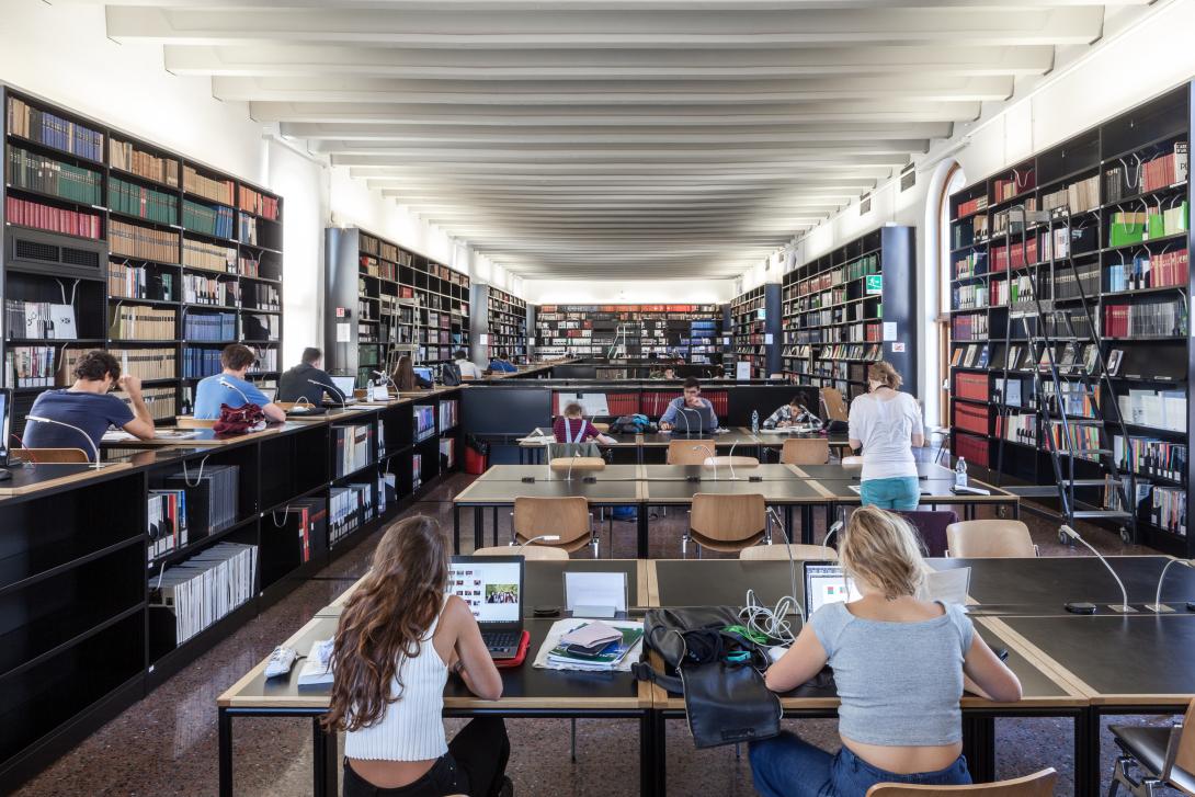 La biblioteca Iuav ai Tolentini