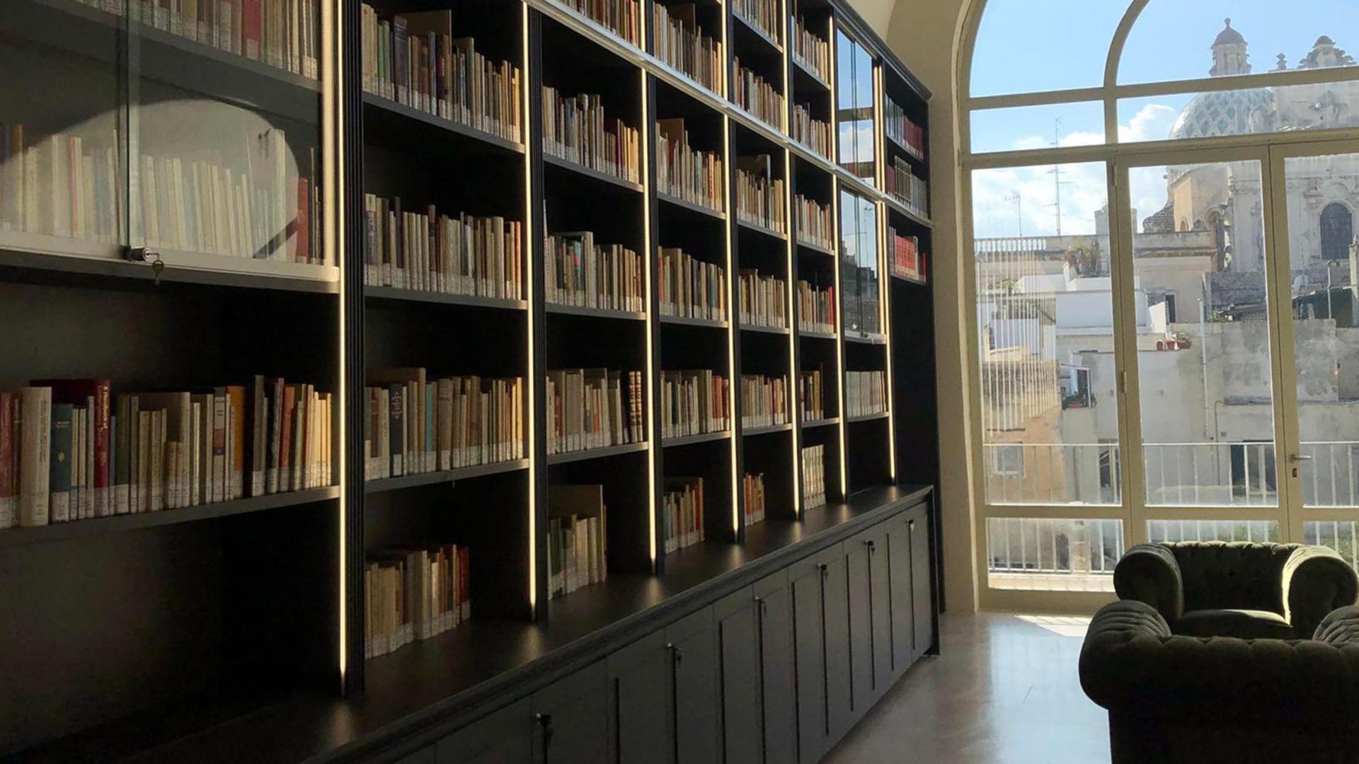 La biblioteca 01 - © Archivio Carmelo Bene - Anja Dimitrijevic