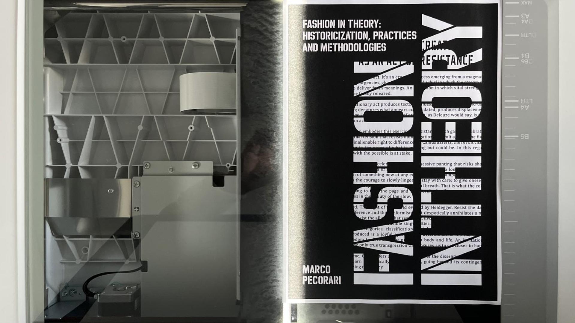 Immagine di intestazione - Fashion in theory