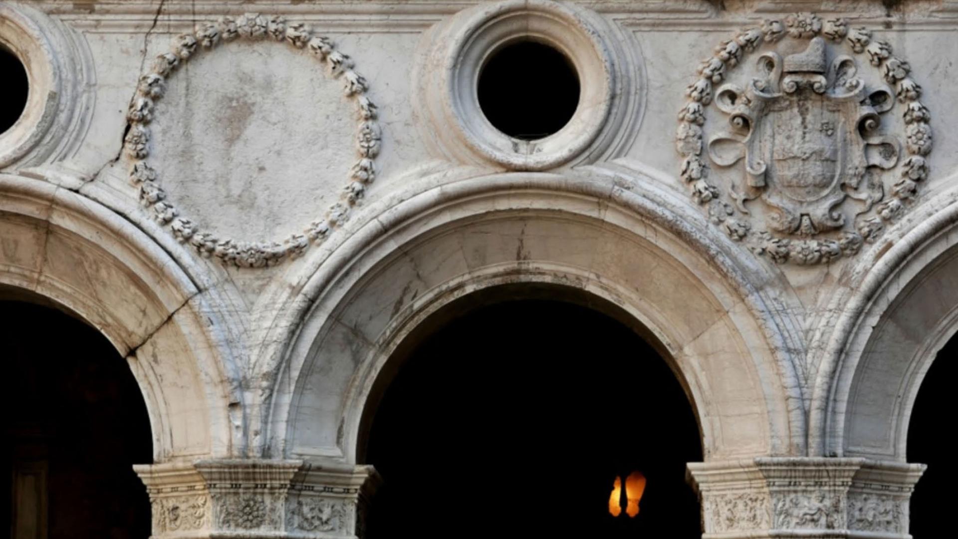 intestazione