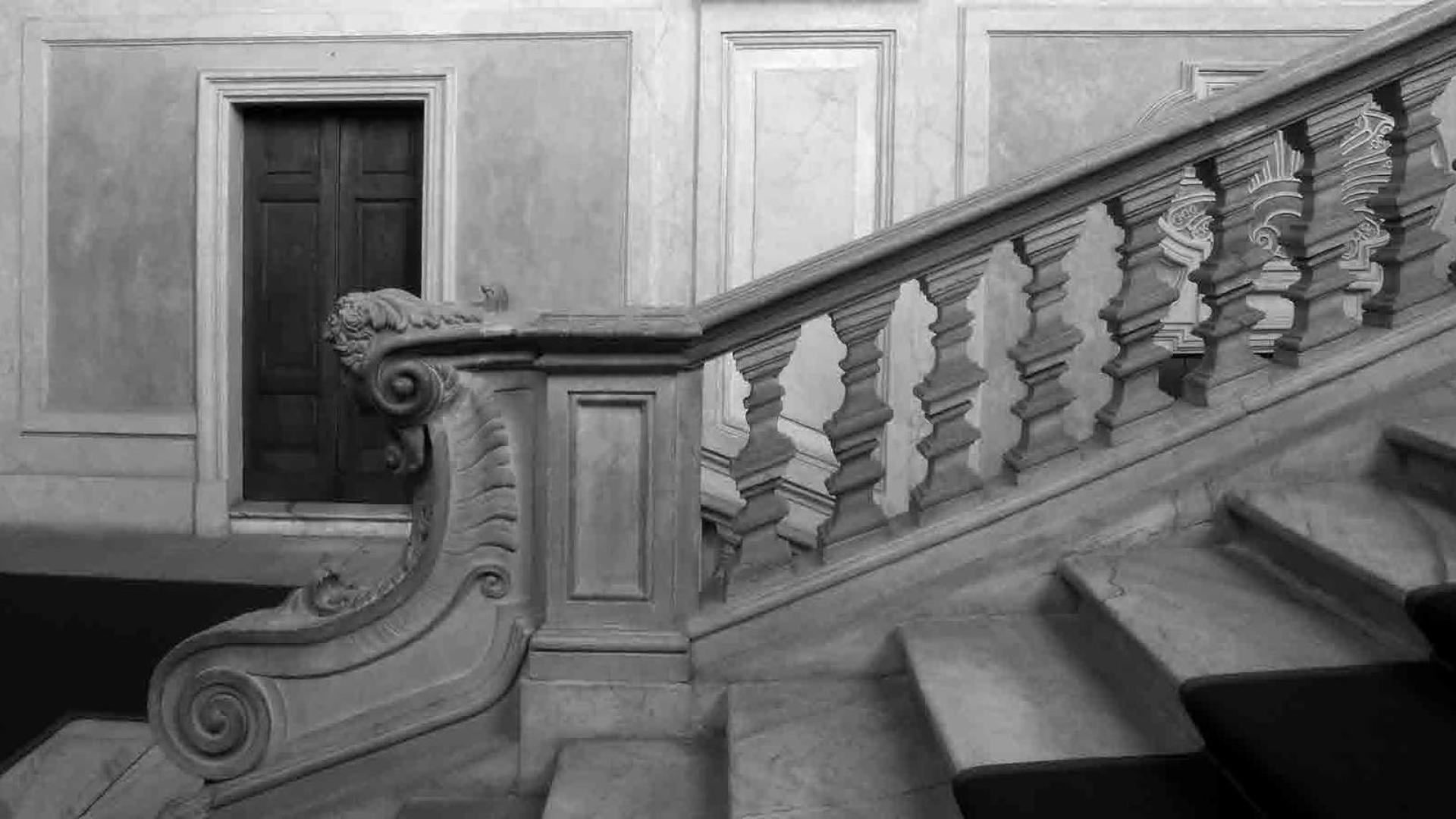 intestazione