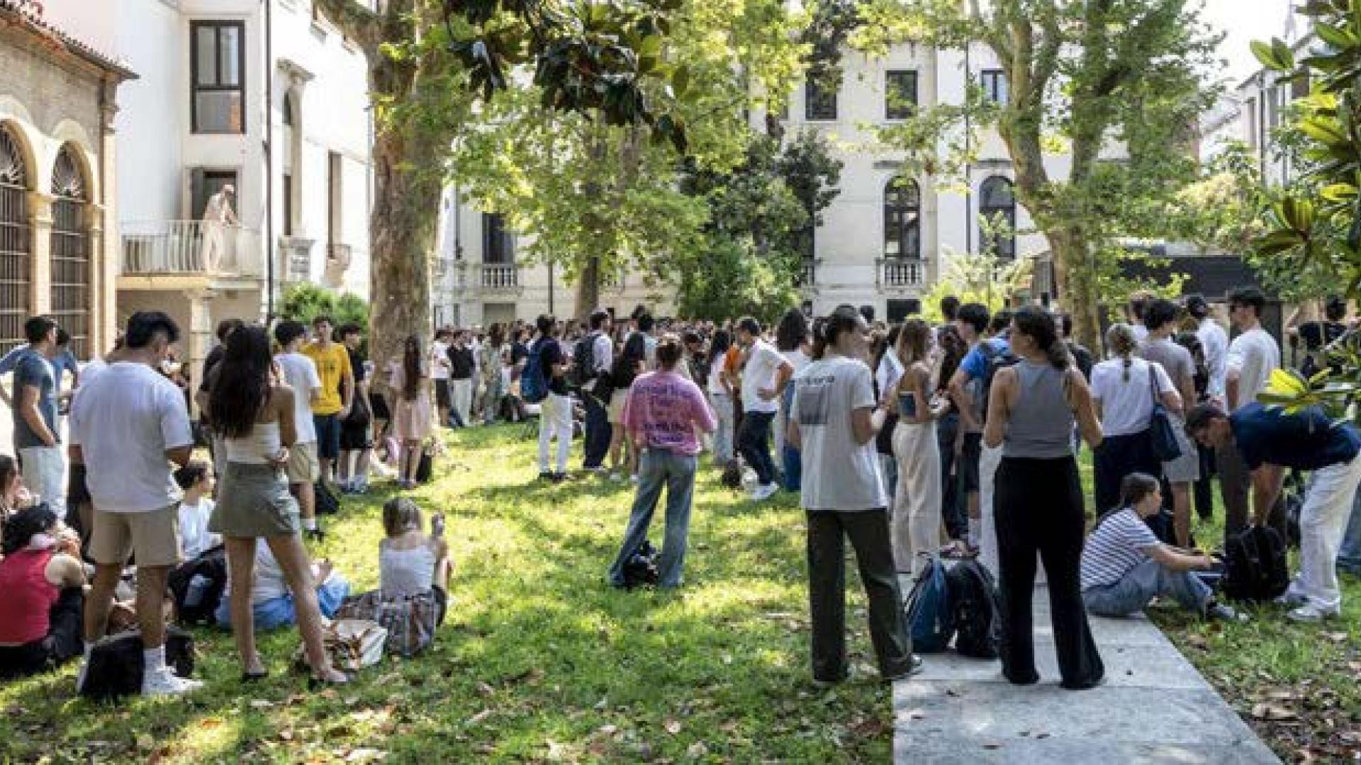 Palazzo Badoer- il giardino d'estate