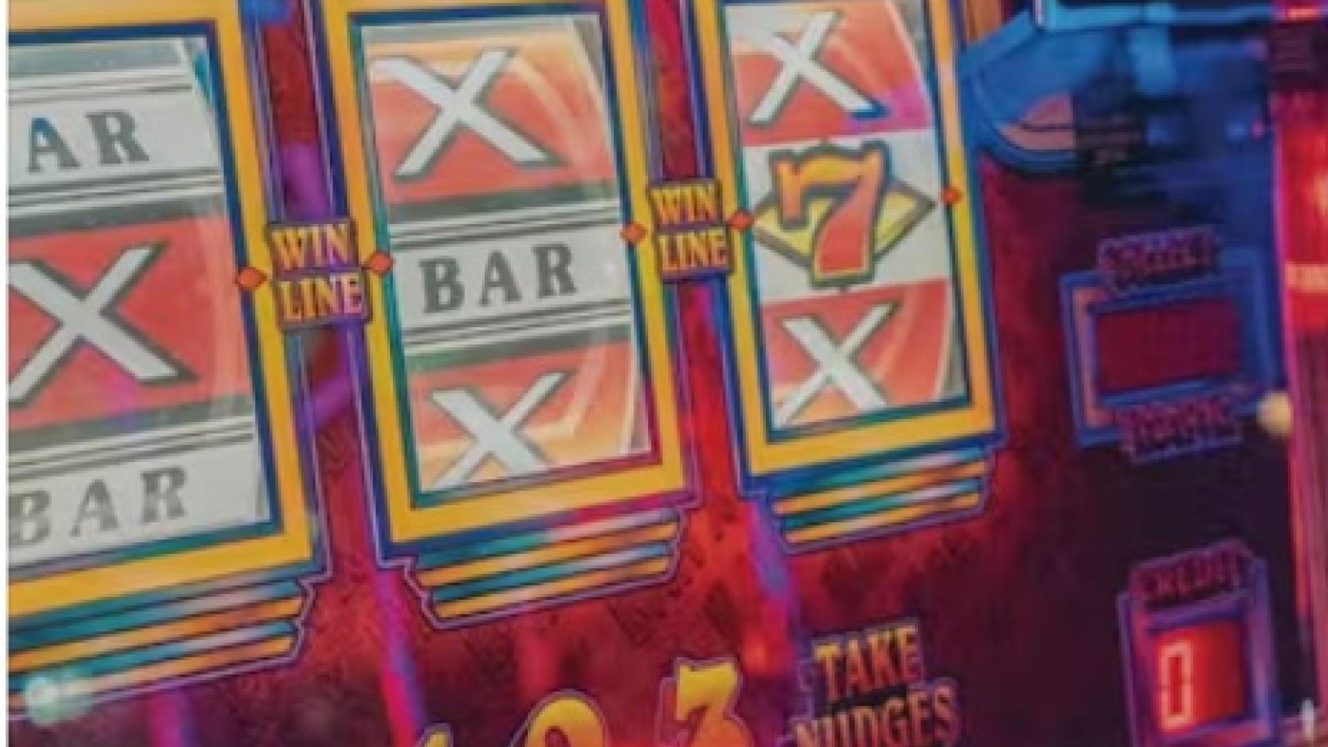 Gambling - Mario Farina